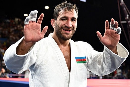 Hidayət Heydərov qızıl medal qazandı