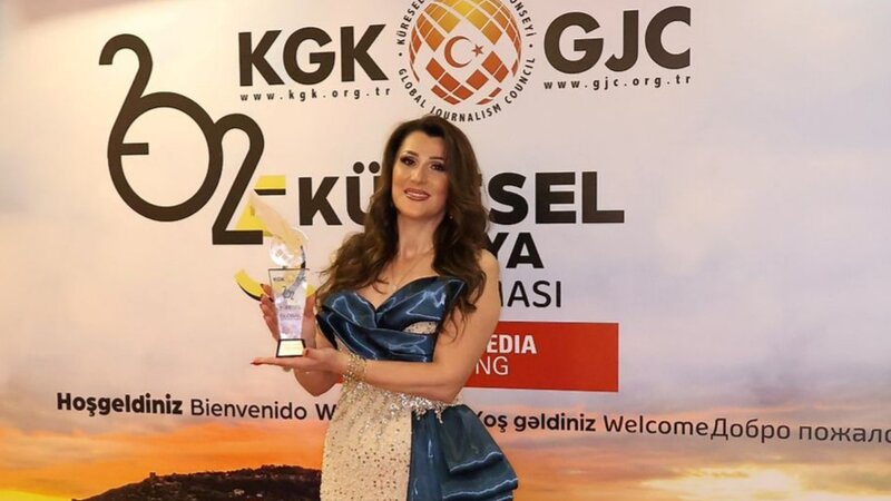 Xalq artisti mükafata layiq görüldü