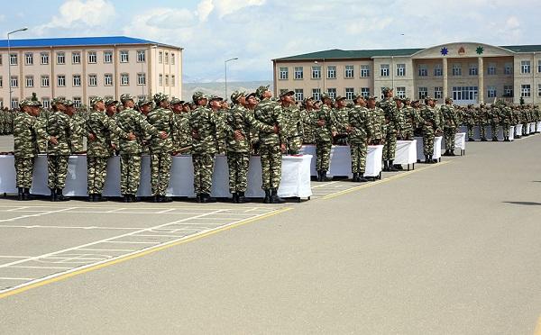 Azərbaycan Ordusunda andiçmə mərasimləri keçirildi