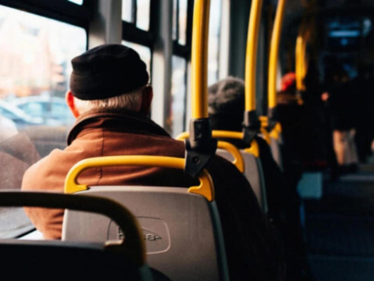 65 yaşlı kişi avtobusda öldü