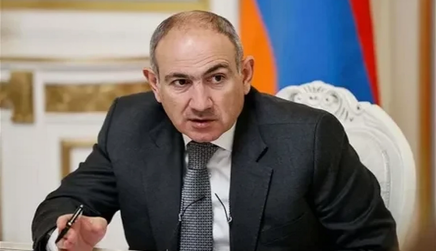 Paşinyan Bakıdakı paraddan danışdı