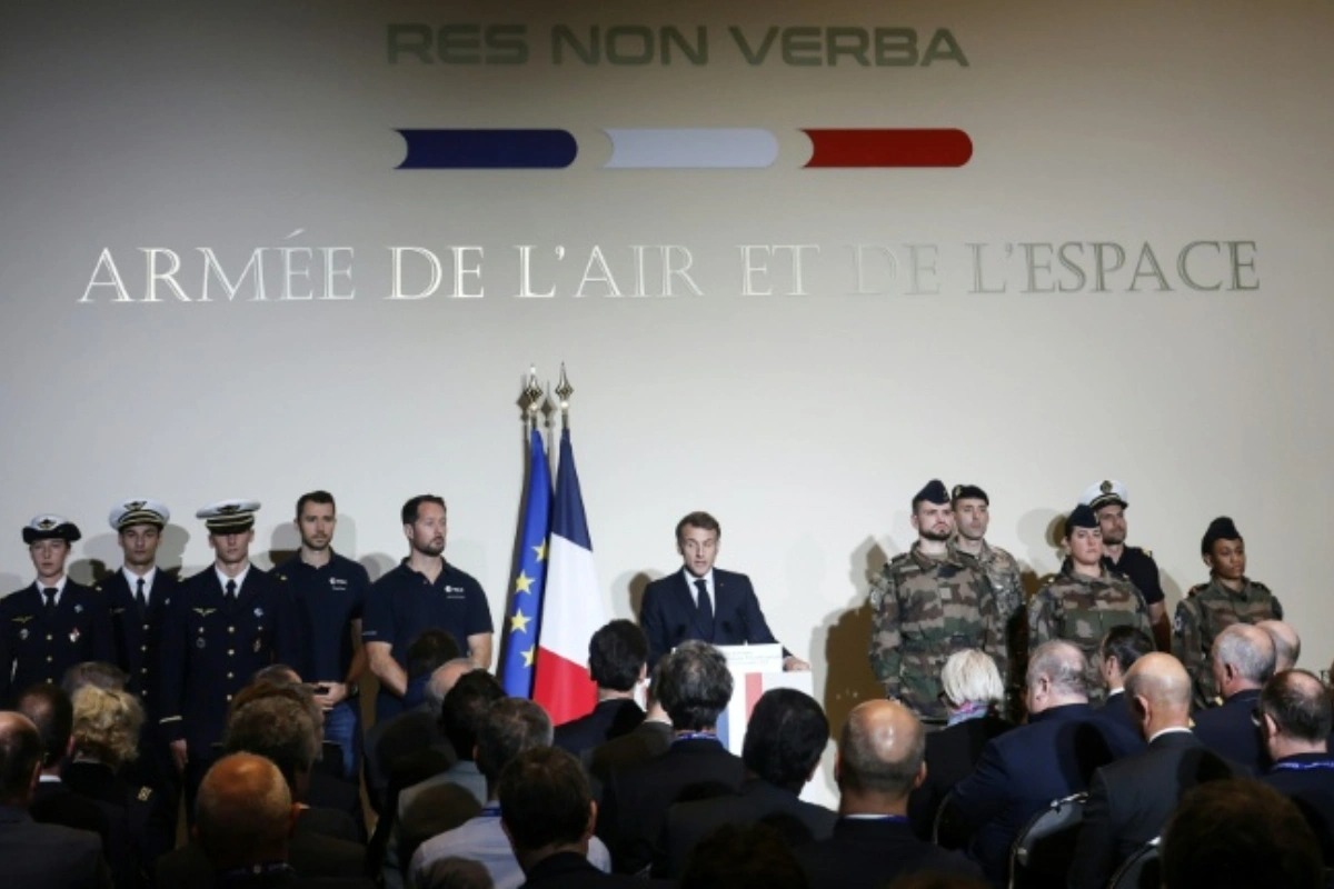 Makrondan xəbərdarlıq: "Tezliklə kosmik müharibələr başlayacaq"