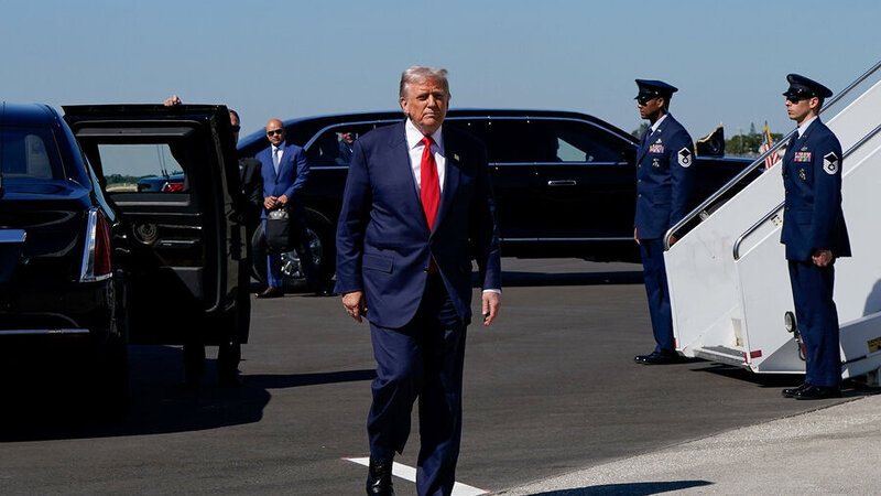 Vitse-prezident: Tramp 20 saat yatmadan işləyə bilir