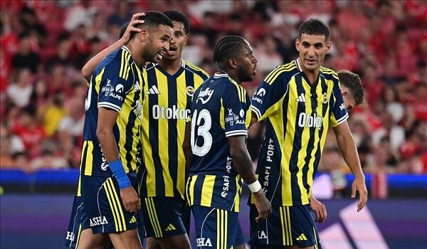 UEFA "Fənərbağça"nı cərimələdi