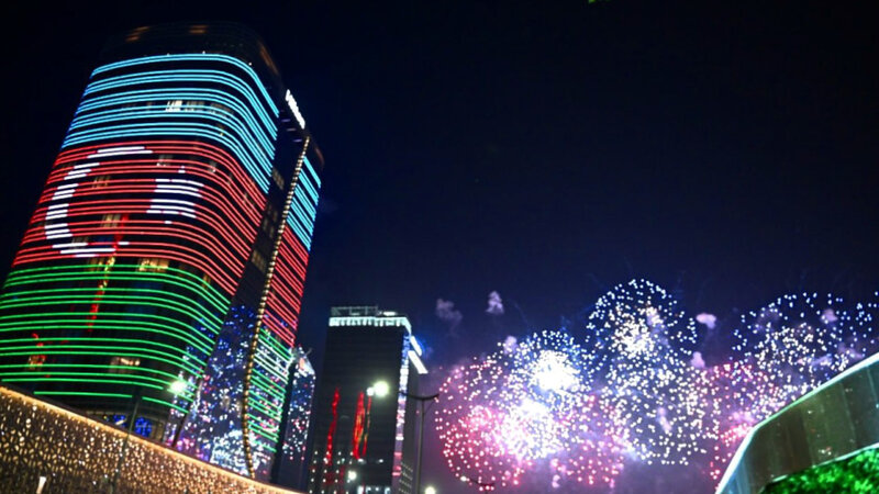 Daşkənddə dövlət başçılarının şərəfinə atəşfəşanlıq olub