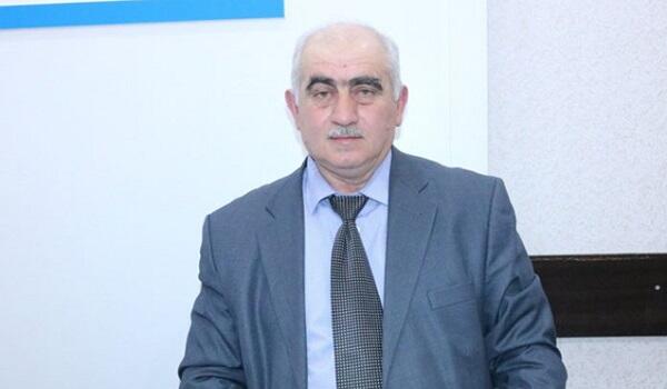 Əhməd Oruc insult keçirdi, vəziyyəti ağırdır