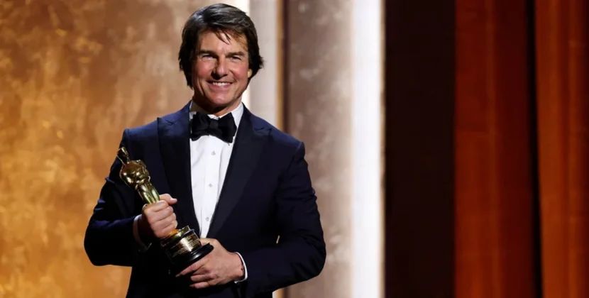 Tom Kruz ilk "Oskar" mükafatını aldı - Fotolar