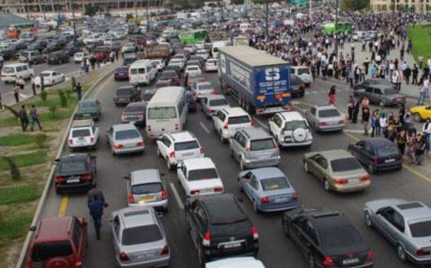 Bakının bu küçələrində sıxlıq var - SİYAHI