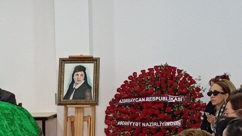 Xalq artisti dəfn edildi - FOTO