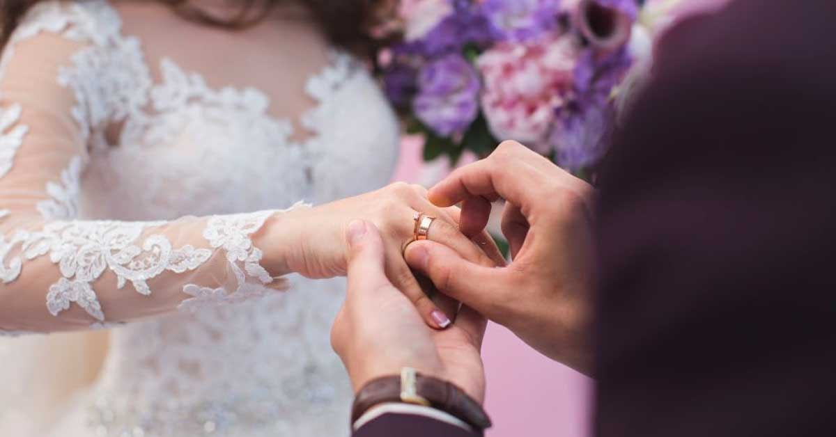 Naxçıvanda 17 yaşlı qızı 36 yaşlı kişiyə ərə vermək istədilər