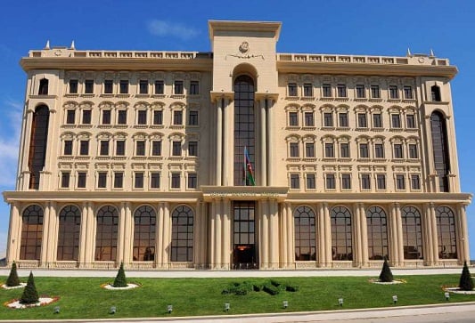 Bu miqrantların yaşamaq icazəsi ləğv edilir