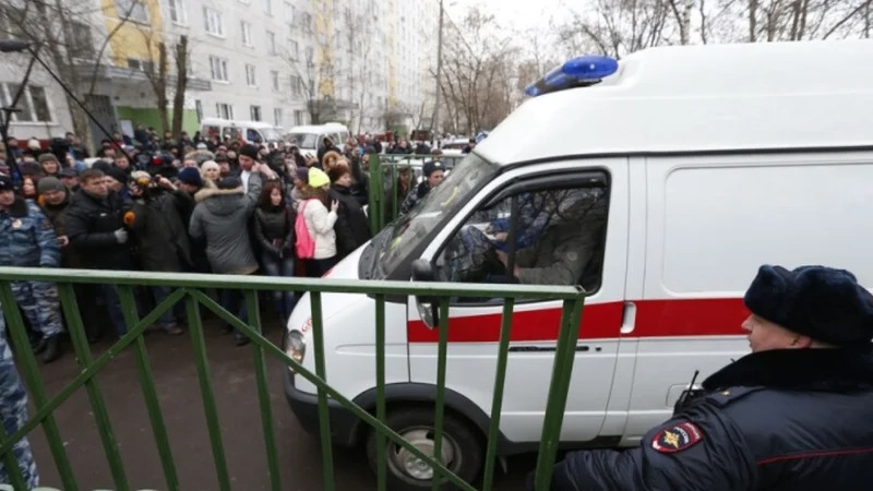 Rusiyada məktəbli dərs zamanı atəş açdı: Yaralananlar var