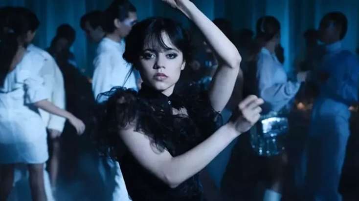 Qara geyinən insanların 6 əsas psixoloji xüsusiyyəti