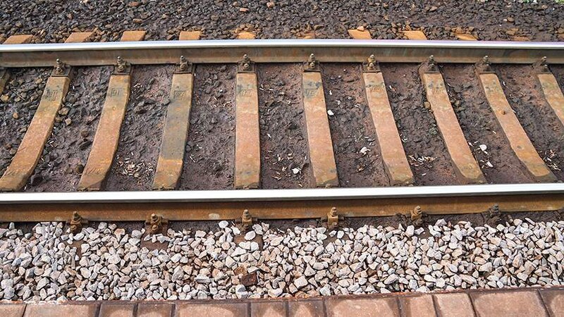 Çində qatar qəzası: ÖLƏNLƏR VAR