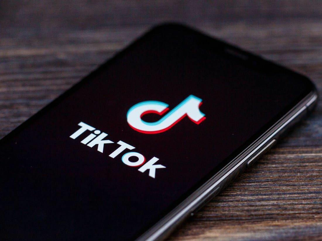 “TikTok”da əxlaqsız paylaşımlara görə yenidən həbs edildi - FOTO