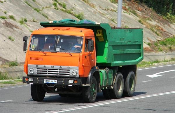 Şəkidə 71 yaşlı kişini KAMAZ vurdu