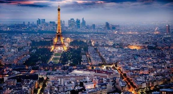 Fransada 35 reys ləğv edildi