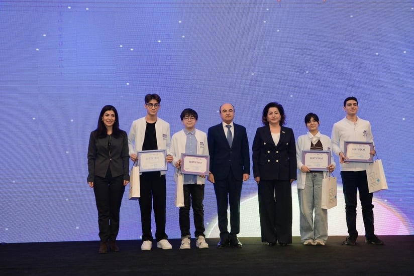 "Məktəblilərarası Milli Hakaton-2025" müsabiqəsinin qalibləri mükafatlandırıldı
