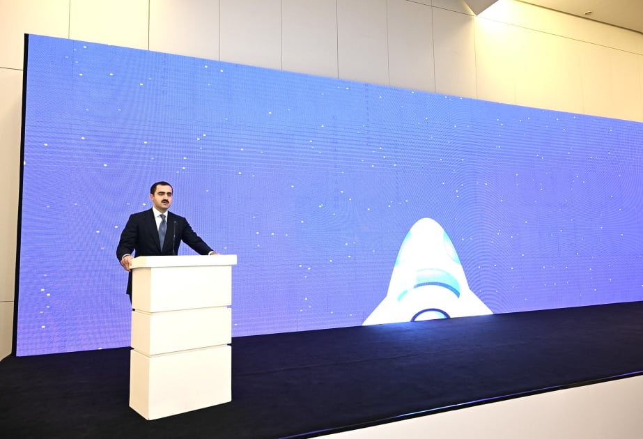 Nazir müavini:"600 min şagirdə rəqəmsal bacarıqlar dərsi keçilir"