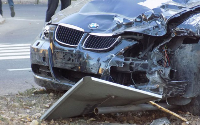 Qaxda "BMW" QƏZA törətdi