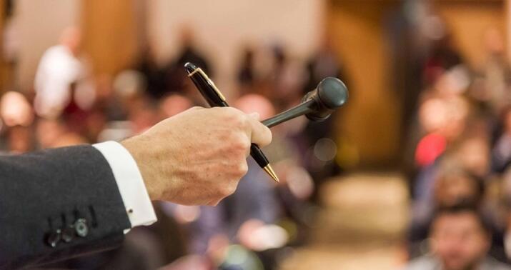 5 müəssisənin səhmləri hərraca çıxarılır