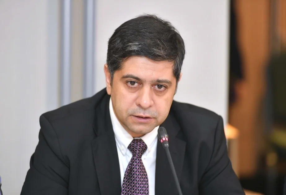 "100-dən çox "okay" sözü işlədiblər" -İsmət Səttarov