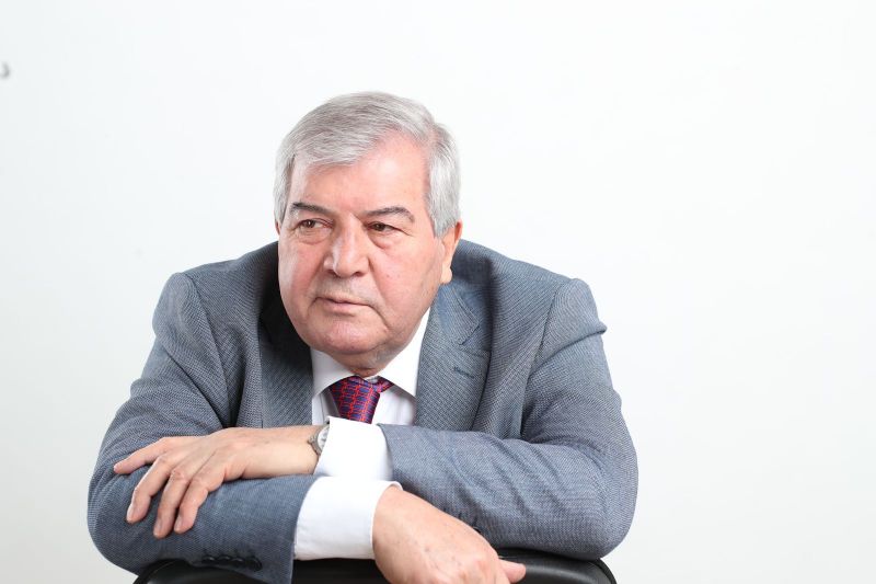 "O söz "süni intellekt" deyil, "süni zəka"dır" - Eks deputat