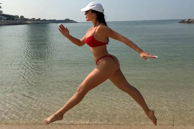 Ronaldonun Corcinası bu FOTOLARLA "partlayış" etdi