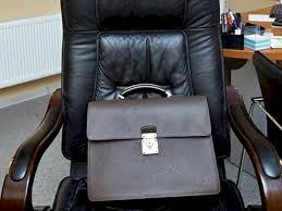 İcra başçısı müavinləri ilə bağlı yeni qayda qəbul edildi