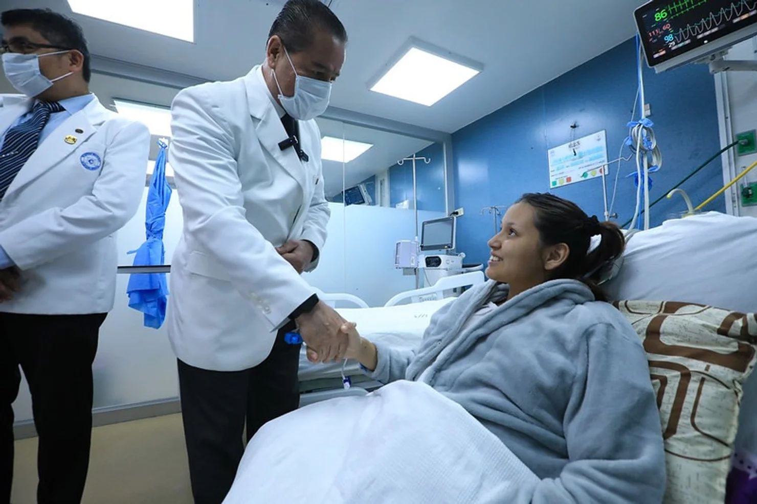 Qaraciyər hamiləliyindən körpə doğuldu