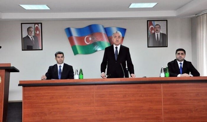 Yeni başçısı onu işdən çıxardı