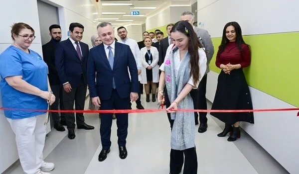 Leyla Əliyeva Sümük iliyi nəqli mərkəzinin açılışını etdi