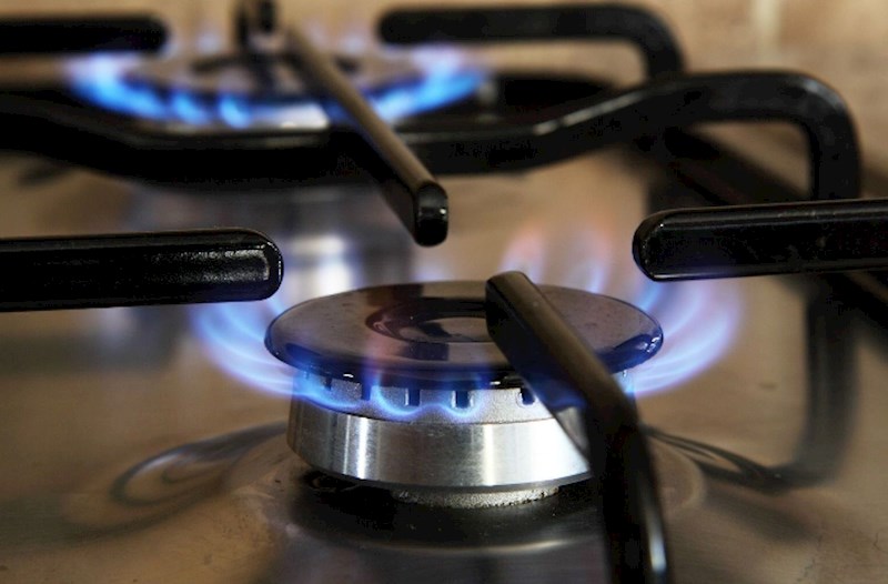 Xırdalanda avtomobil boruları zədələdi: Qaz təchizatı dayandırıldı