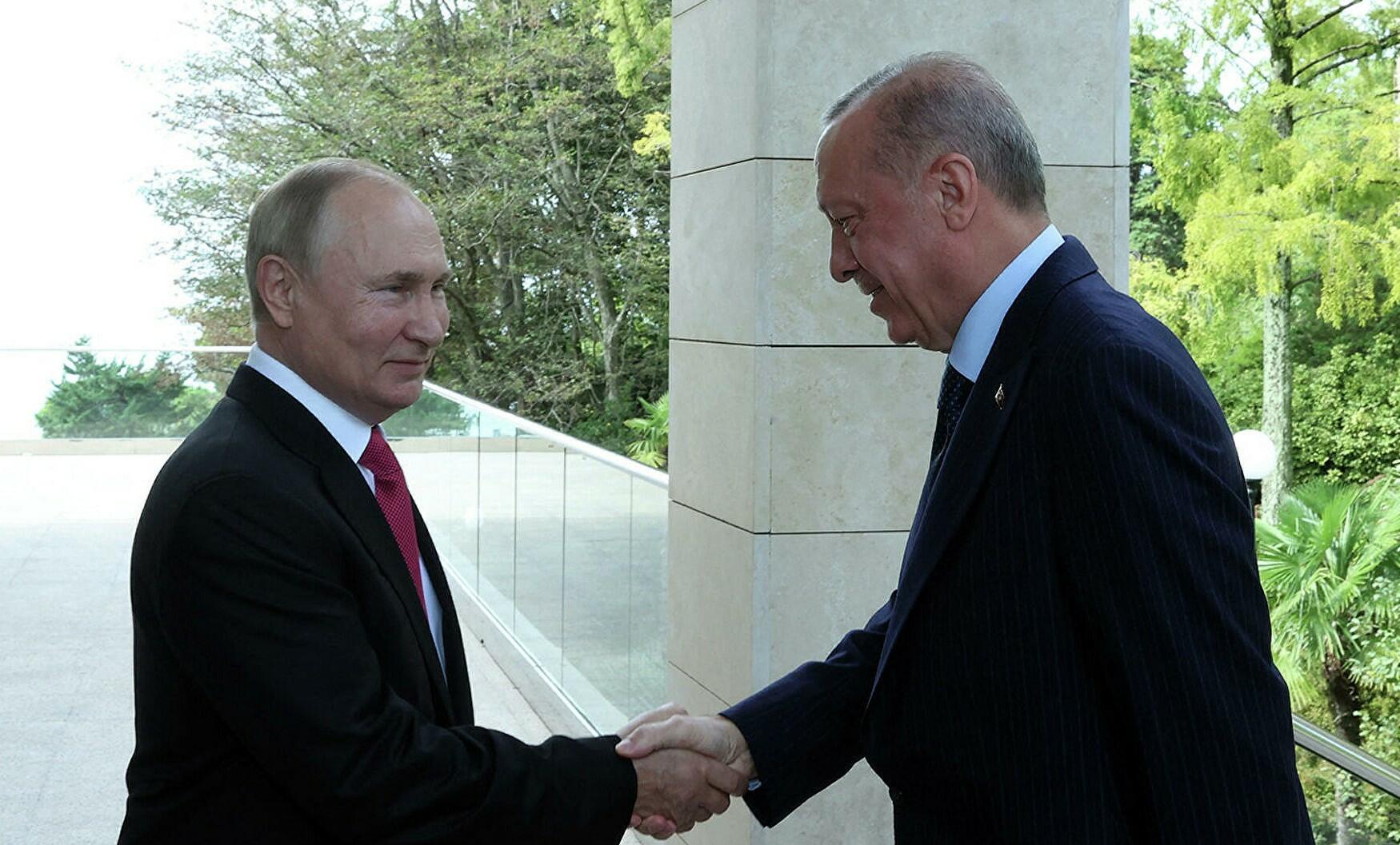 Ərdoğan Putinlə görüşdü