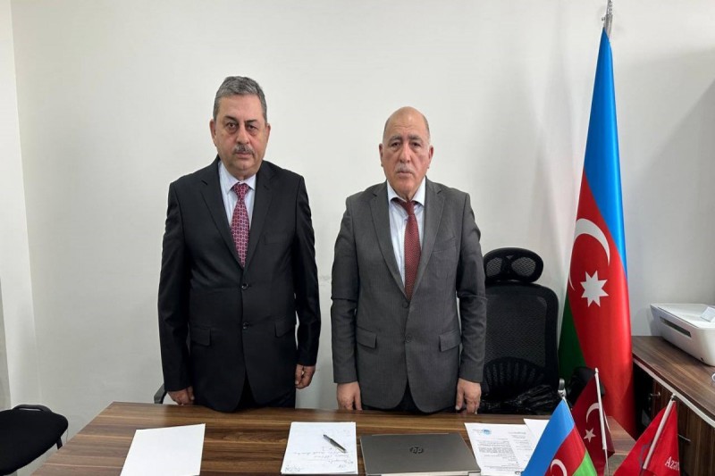 Pənah Hüseyn partiya sədrliyindən istefa verdi - FOTO