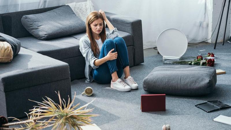 Zəhərli münasibətlər insan psixikasına pozur - Psixoloqdan AÇIQLAMA