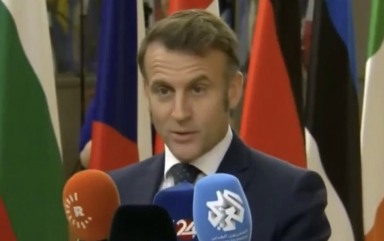 Makron jurnalistlərə əsəbiləşdi - VİDEO