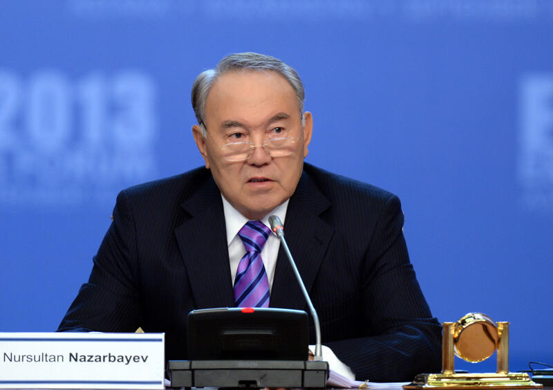 Nursultan Nazarbayev İlham Əliyevə təbrik məktubu ünvanlayıb