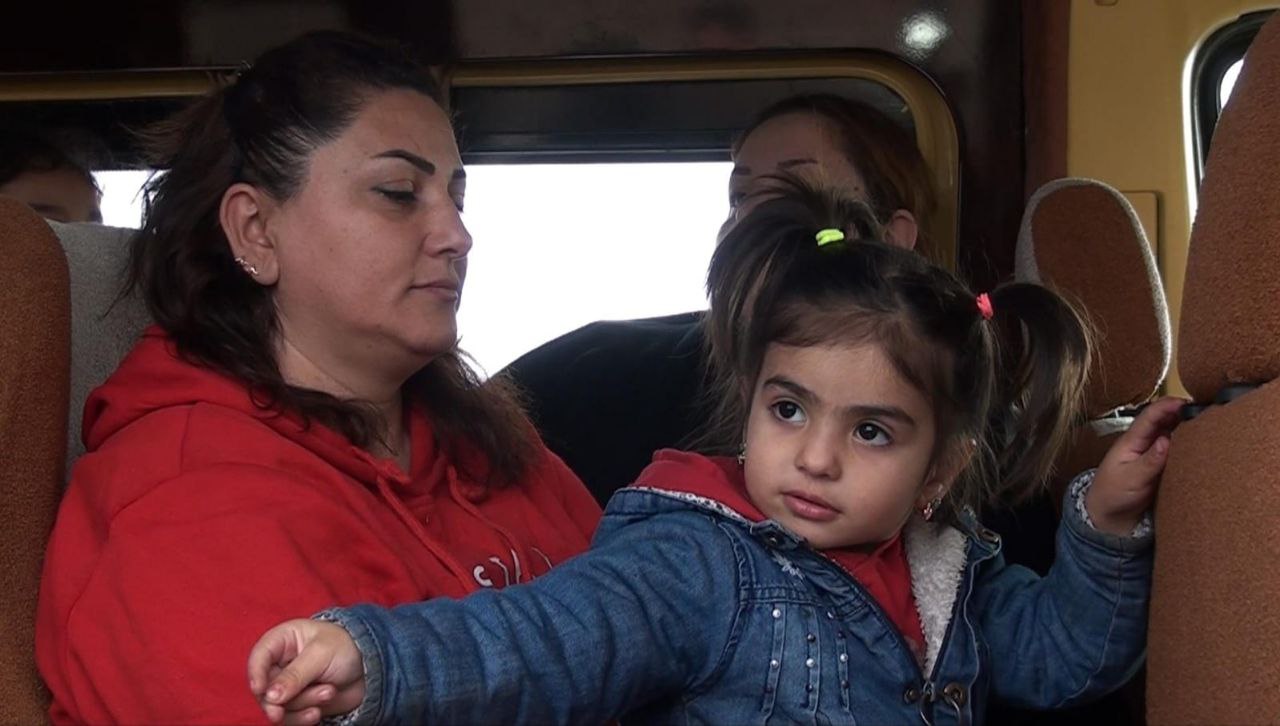 Bu kəndlərə daha 32 ailə yola salındı –FOTO