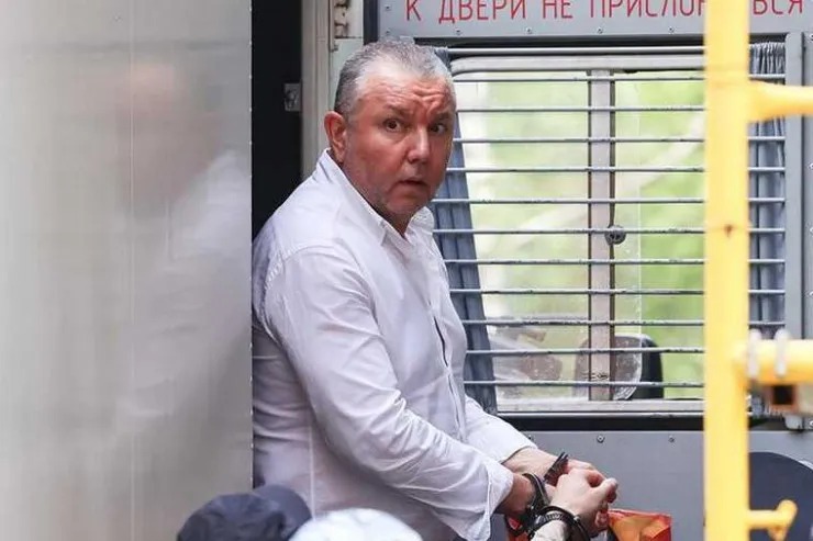 Rusiyalı polkovnik rüşvət alıb Azərbaycana qaçdı