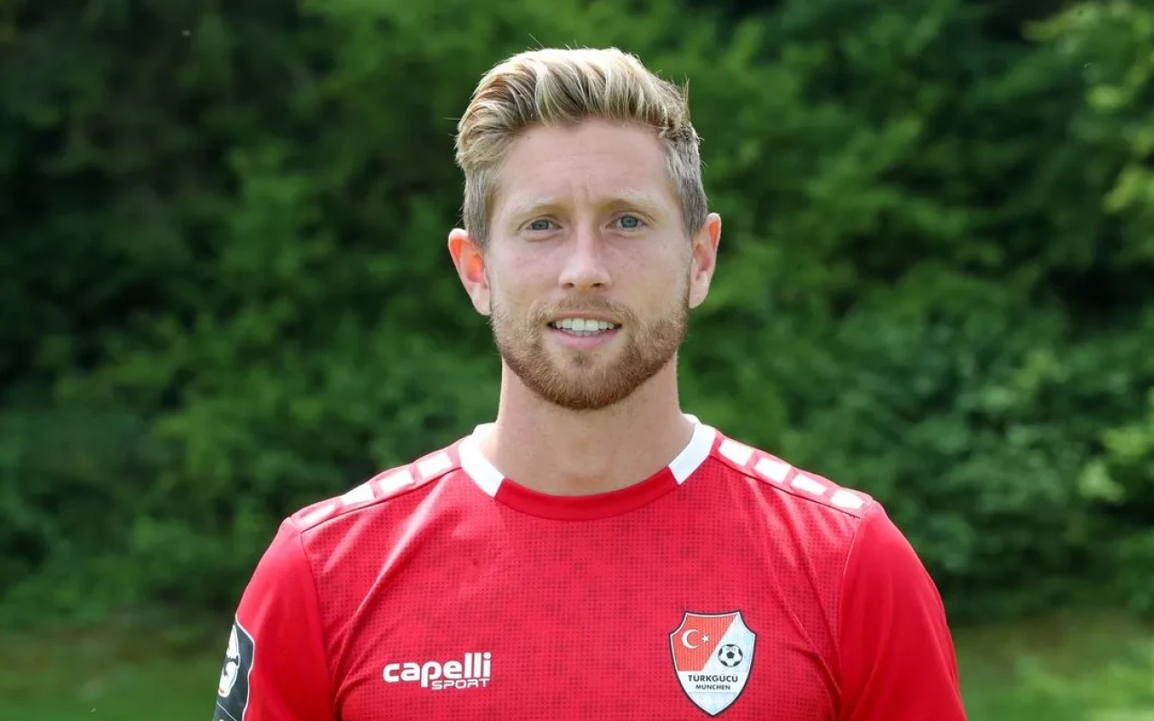 Almaniya millisinin sabiq futbolçusu qəzada həlak oldu