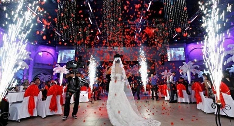 Müğənnilərin toyları əlindən çıxa bilər: Sənətçilər əvəzlənir