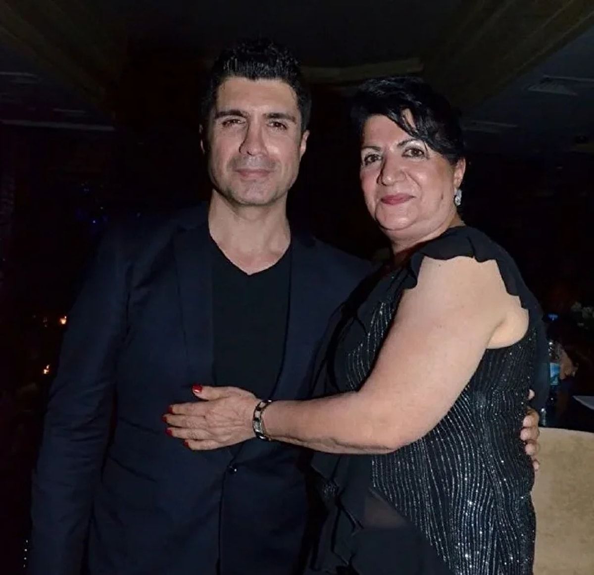 Özcan Denizin anası xərçənglə mübarizə aparır