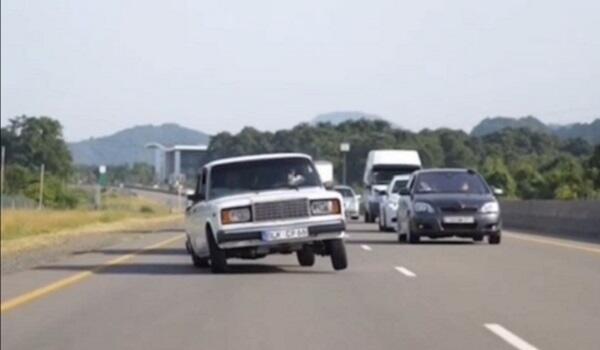 Bakıda avtoxuliqanlıq edən şəxs saxlanıldı