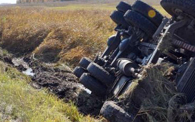 Naxçıvana yanacaq daşıyan yük avtomobili aşdı