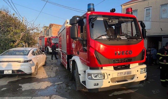 Bakıda evdə yanğın: xəsarət alan var