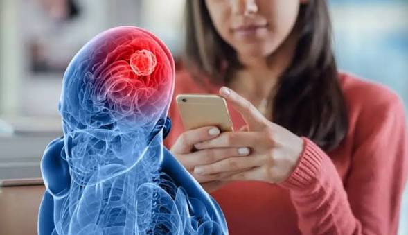 Telefondan çox istifadə bu xəstəliklərə səbəb olur-XƏBƏRDARLIQ
