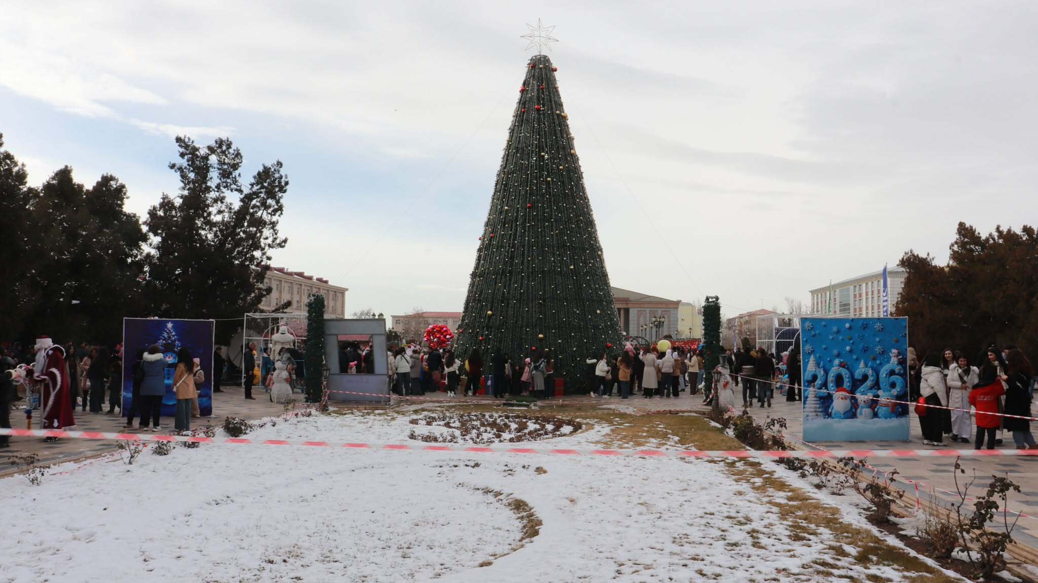 Yeni ilin ilk günü Naxçıvanda bayram nağılına çevrildi – Qarlı şəhərdən REPORTAJ