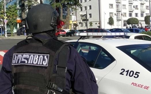 Azərbaycanlı ata-oğul güllələndi