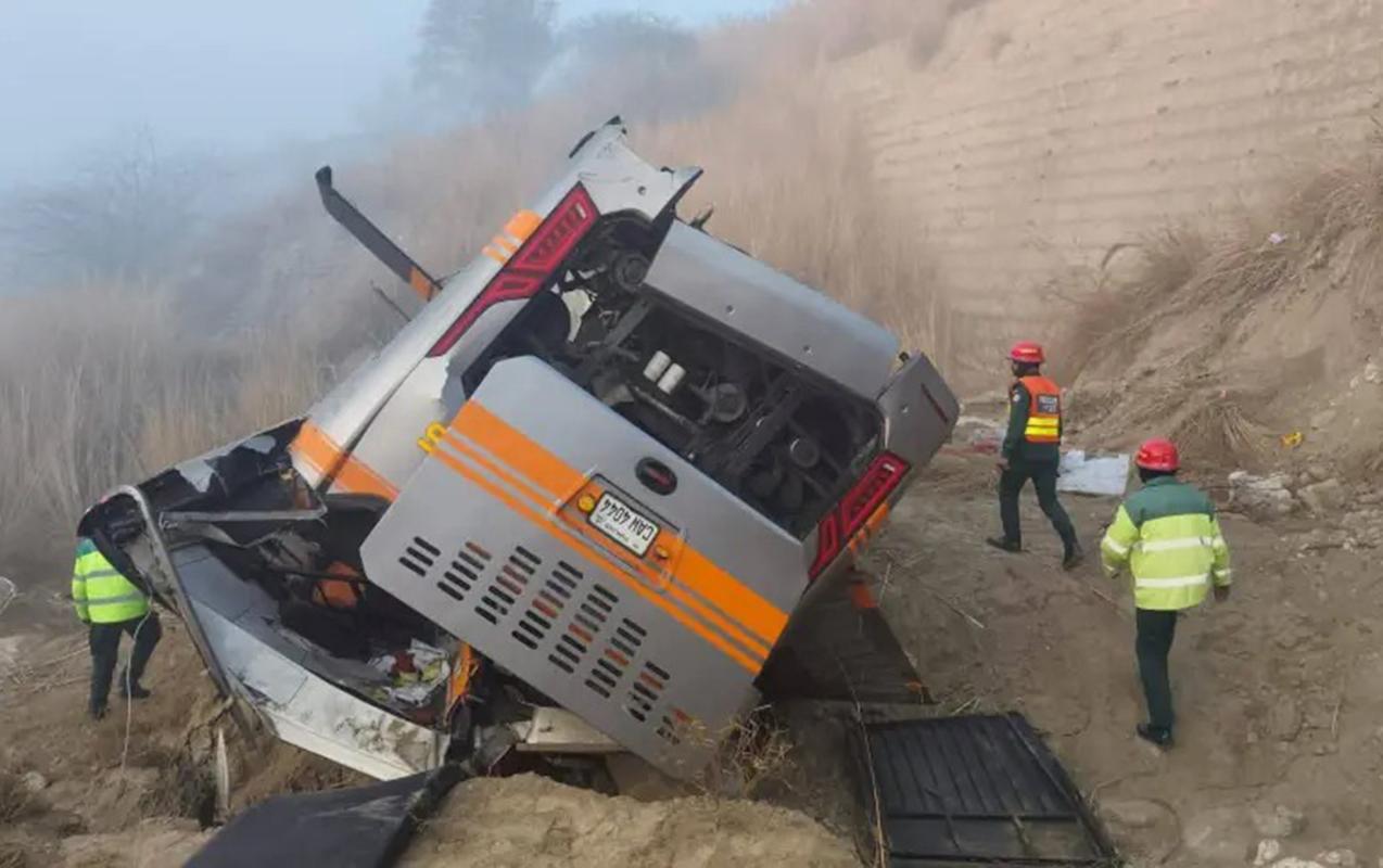 Pakistanda ağır qəza- 5 ölü, 24 yaralı